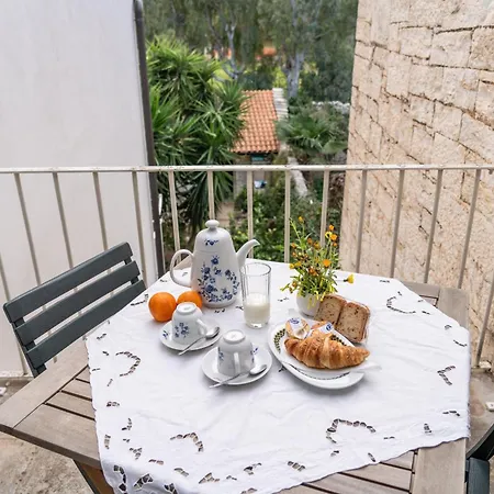 Alisei Holiday home *